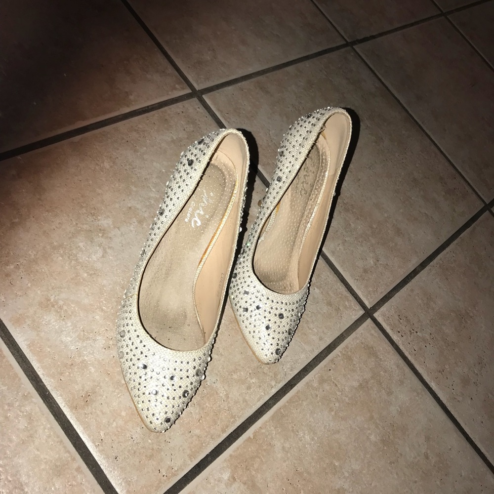 Shoes size euro 39 . Usa 8.5